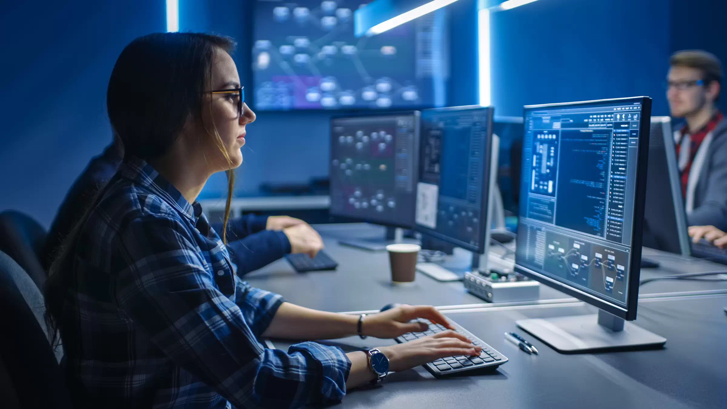 Optimización de código con IA: La ventaja de Asantacc.