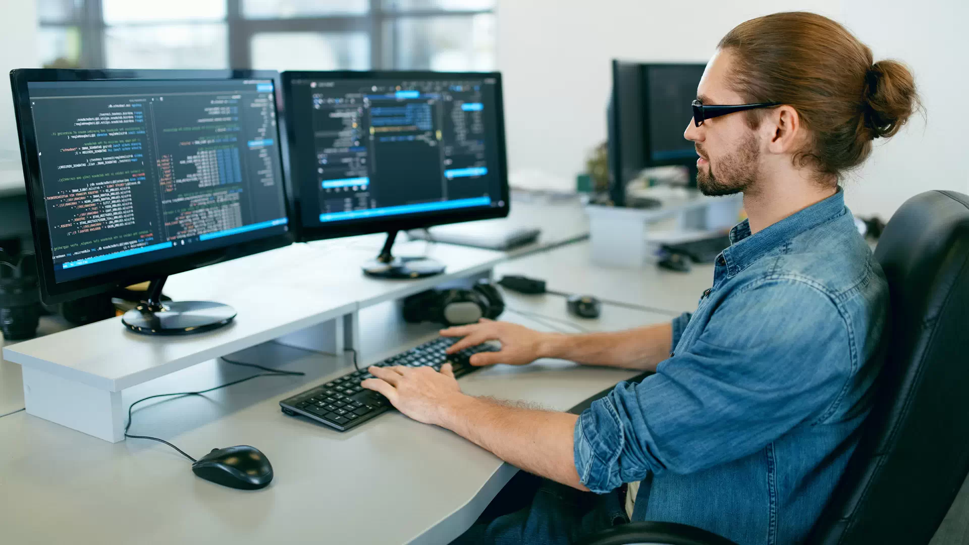 Asistente IA: Refinando tu software para un rendimiento superior.